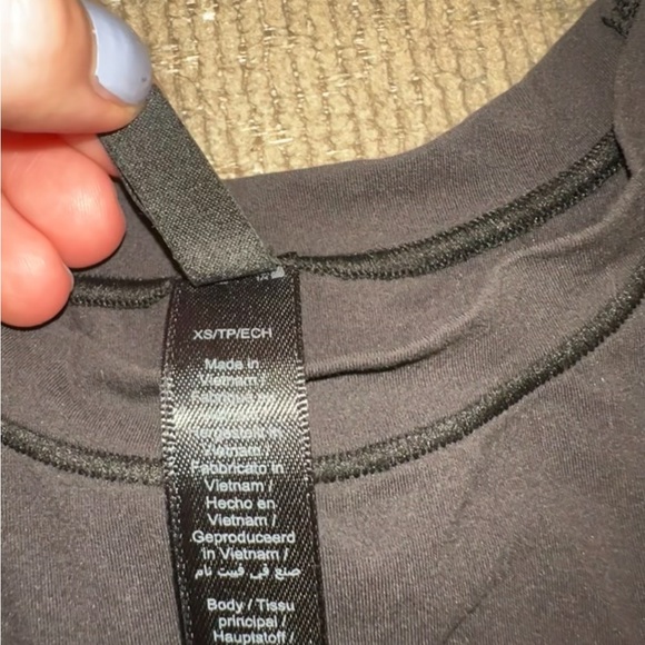 SKIMS Black Bodycon Tee - Picture 3 of 5